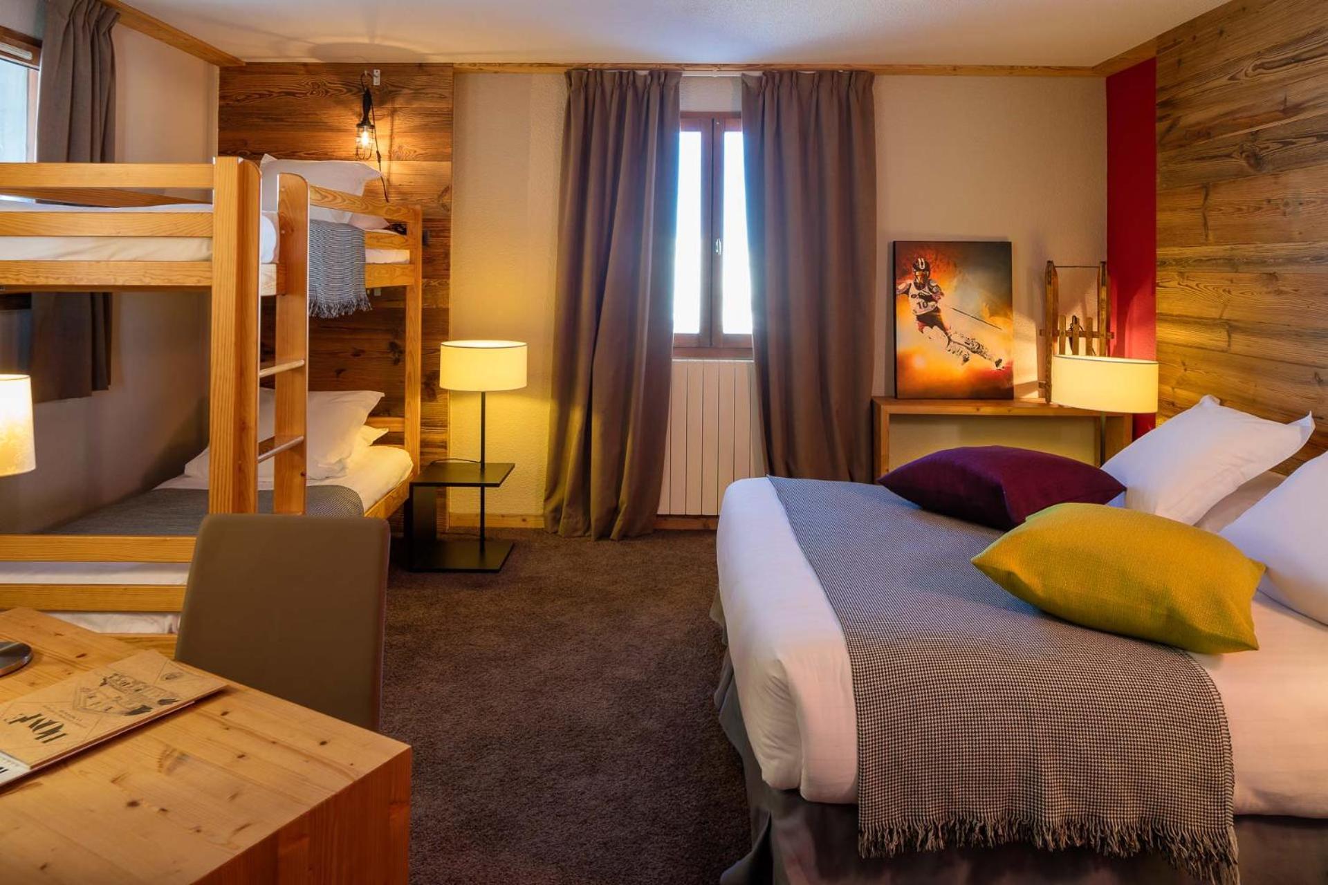 Hillary Hotel Les Menuires Esterno foto